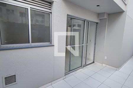Apartamento para alugar com 60m², 2 quartos e 1 vagavaranda