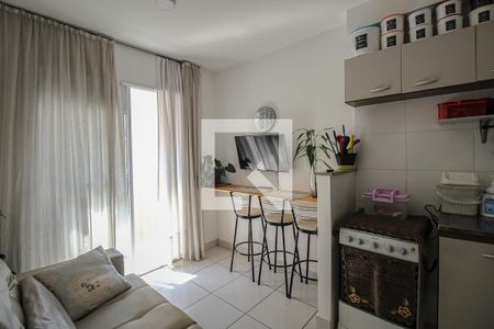 Sala/Cozinha de apartamento à venda com 2 quartos, 36m² em Cambuci, São Paulo