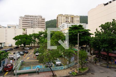 Apartamento à venda com 110m², 2 quartos e sem vagaVista