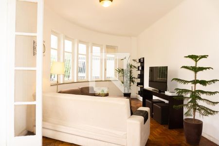 Apartamento à venda com 110m², 2 quartos e sem vagaSala