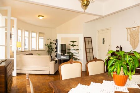 Apartamento à venda com 110m², 2 quartos e sem vagaSala