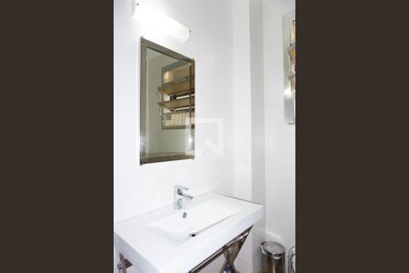 Apartamento à venda com 110m², 2 quartos e sem vagaBanheiro