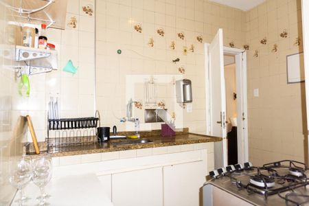 Apartamento à venda com 110m², 2 quartos e sem vagaCozinha