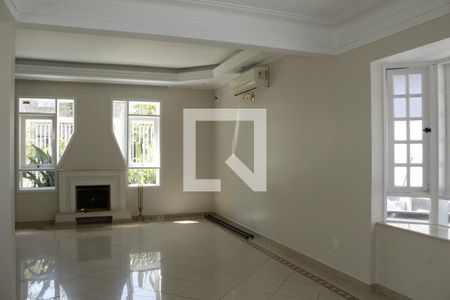 Detalhe de casa para alugar com 3 quartos, 379m² em Jardim São Caetano, São Caetano do Sul