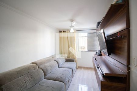 Sala de apartamento à venda com 2 quartos, 56m² em Conjunto Residencial José Bonifácio, São Paulo