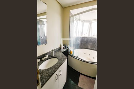 Apartamento à venda com 160m², 3 quartos e 3 vagas Apartamento à venda com 160m², 3 quartos e 3 vagasBanheiro da Suíte 3