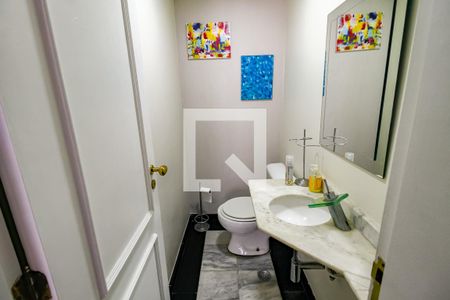 Apartamento à venda com 160m², 3 quartos e 3 vagas Apartamento à venda com 160m², 3 quartos e 3 vagasLavabo