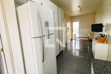 Apartamento à venda com 160m², 3 quartos e 3 vagas Apartamento à venda com 160m², 3 quartos e 3 vagasCozinha