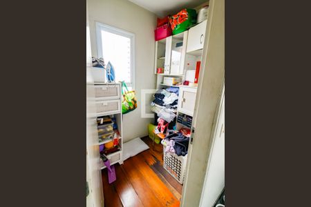 Apartamento à venda com 160m², 3 quartos e 3 vagas Apartamento à venda com 160m², 3 quartos e 3 vagasQuarto de Serviço