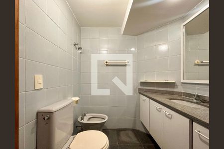 Apartamento para alugar com 163m², 4 quartos e 3 vagasBanheiro da Suíte 2