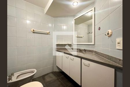 Apartamento para alugar com 163m², 4 quartos e 3 vagasBanheiro da Suíte 2