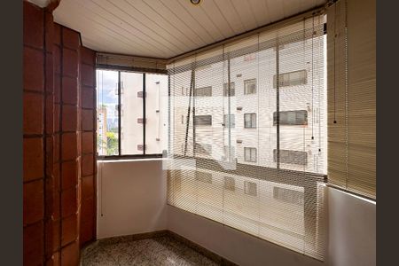 Apartamento para alugar com 163m², 4 quartos e 3 vagasSacada da Suíte 1