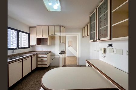 Apartamento para alugar com 163m², 4 quartos e 3 vagasCozinha