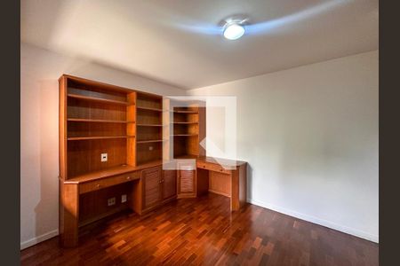 Apartamento para alugar com 163m², 4 quartos e 3 vagasSuíte 2