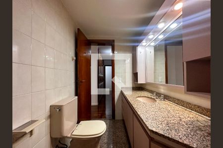 Apartamento para alugar com 163m², 4 quartos e 3 vagasBanheiro da Suíte 1