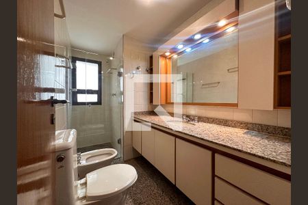 Apartamento para alugar com 163m², 4 quartos e 3 vagasBanheiro Social