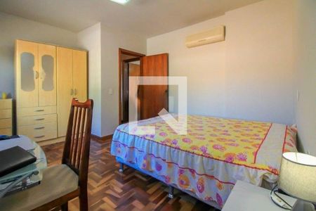 Casa à venda com 192m², 5 quartos e 2 vagas