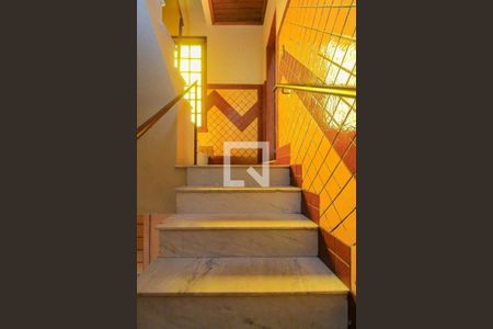 Casa à venda com 360m², 9 quartos e 2 vagas