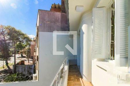 Casa à venda com 2 quartos, 130m² em Santa Cecília, Porto Alegre