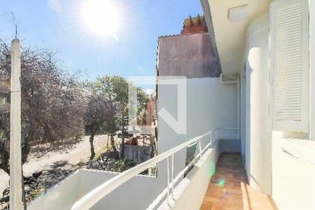 Casa à venda com 2 quartos, 130m² em Santa Cecília, Porto Alegre