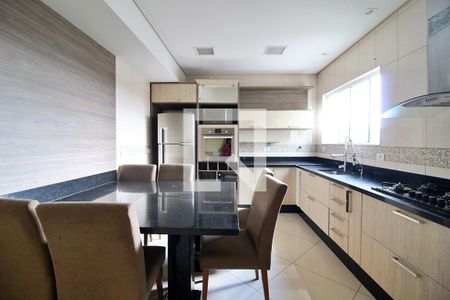 Apartamento para alugar com 109m², 2 quartos e 2 vagasCozinha