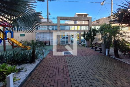 Apartamento à venda com 65m², 2 quartos e 1 vaga Apartamento à venda com 65m², 2 quartos e 1 vagaFachada e portaria