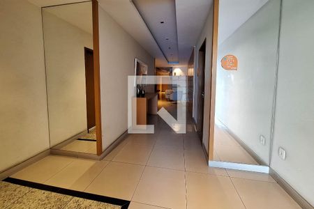 Apartamento à venda com 65m², 2 quartos e 1 vaga Apartamento à venda com 65m², 2 quartos e 1 vagaFachada e portaria