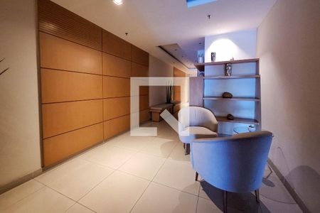 Apartamento à venda com 65m², 2 quartos e 1 vaga Apartamento à venda com 65m², 2 quartos e 1 vagaFachada e portaria