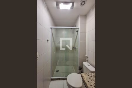 Apartamento à venda com 65m², 2 quartos e 1 vaga Apartamento à venda com 65m², 2 quartos e 1 vagaBanheiro