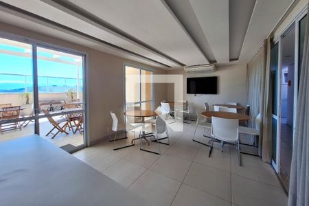 Apartamento à venda com 65m², 2 quartos e 1 vaga Apartamento à venda com 65m², 2 quartos e 1 vagaÁrea comum - Salão de festas