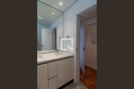 Apartamento à venda com 209m², 4 quartos e 2 vagasBanheiro