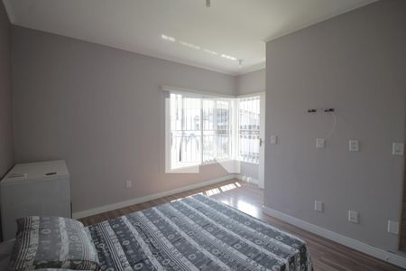 Casa à venda com 179m², 3 quartos e 3 vagasSuíte