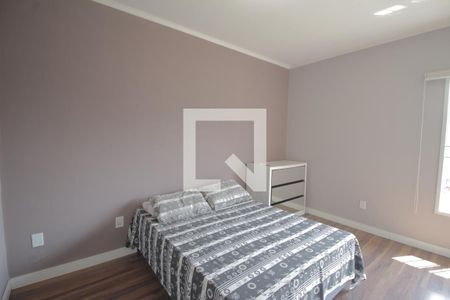 Casa à venda com 179m², 3 quartos e 3 vagasSuíte