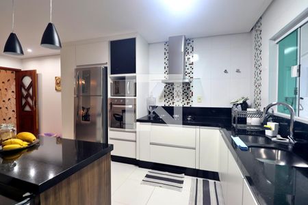 Casa à venda com 238m², 3 quartos e 3 vagasCozinha