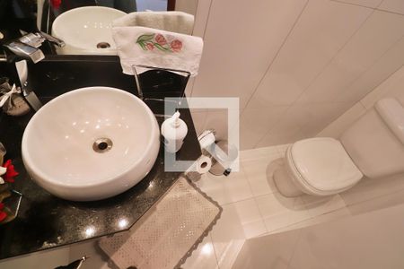 Casa à venda com 238m², 3 quartos e 3 vagasLavabo