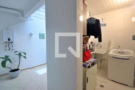 Casa à venda com 238m², 3 quartos e 3 vagasÁrea de Serviço