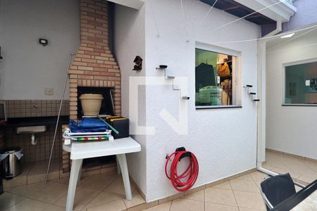 Casa à venda com 238m², 3 quartos e 3 vagasQuintal