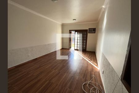 Casa à venda com 300m², 5 quartos e 1 vaga Casa à venda com 300m², 5 quartos e 1 vagaSuíte 2