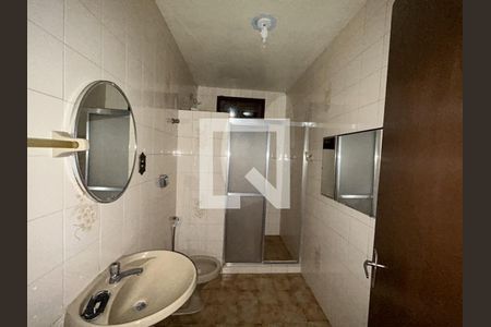 Casa à venda com 300m², 5 quartos e 1 vaga Casa à venda com 300m², 5 quartos e 1 vagaBanheiro da Suíte 1