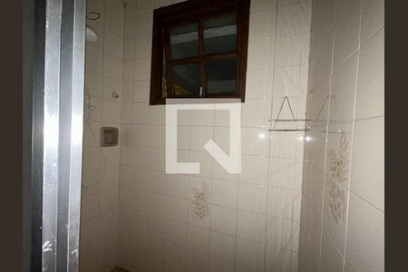 Casa à venda com 300m², 5 quartos e 1 vaga Casa à venda com 300m², 5 quartos e 1 vagaBanheiro da Suíte 1