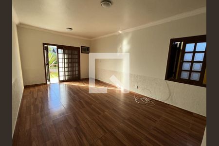 Casa à venda com 300m², 5 quartos e 1 vaga Casa à venda com 300m², 5 quartos e 1 vagaSuíte 2