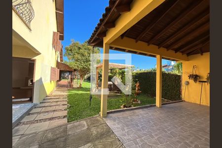 Casa à venda com 300m², 5 quartos e 1 vaga Casa à venda com 300m², 5 quartos e 1 vagaÁrea externa