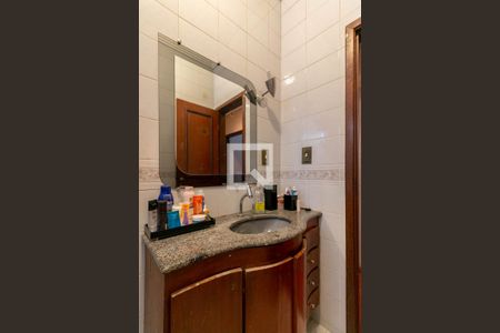 Apartamento à venda com 186m², 4 quartos e 2 vagas Apartamento à venda com 186m², 4 quartos e 2 vagasBanheiro Social