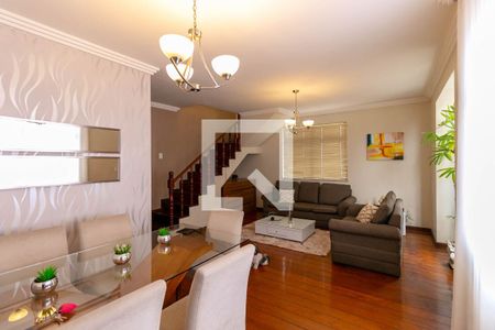 Apartamento à venda com 186m², 4 quartos e 2 vagas Apartamento à venda com 186m², 4 quartos e 2 vagasSala