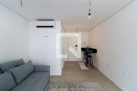 Sala/Quarto de kitnet/studio à venda com 1 quarto, 24m² em Campo Belo, São Paulo
