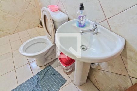 Casa à venda com 250m², 3 quartos e 2 vagasBanheiro