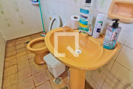 Casa à venda com 250m², 3 quartos e 2 vagasBanheiro 2