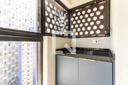 Sala - Varanda com Área de Serviço de apartamento para alugar com 2 quartos, 45m² em Bela Vista, São Paulo
