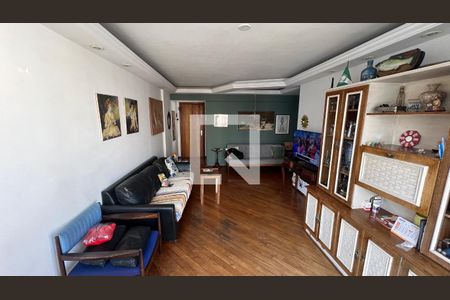 Apartamento à venda com 100m², 2 quartos e 2 vagasSala