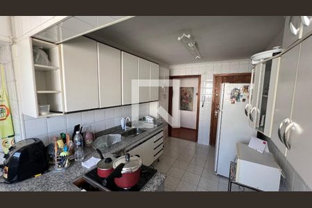 Apartamento à venda com 100m², 2 quartos e 2 vagasCozinha